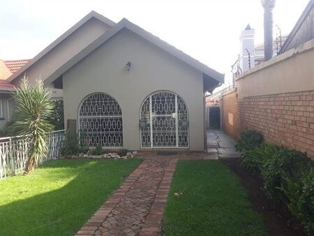 2 Bedroom House in Bartlett