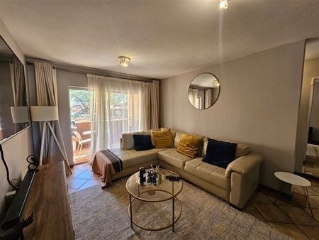 2 Bedroom Apartment in Die Hoewes