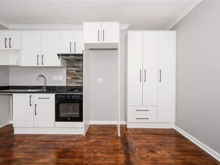 1 Bedroom Flat in Newton Park