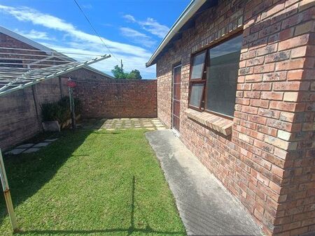 1 Bedroom Apartment in Gonubie