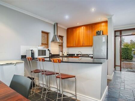 2 Bedroom House in Boschenmeer Golf Estate