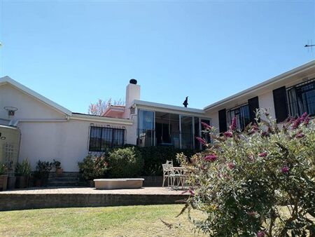 4 Bedroom House in Heldervue