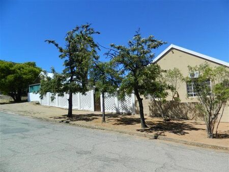 1 Bedroom Apartment in Springbok