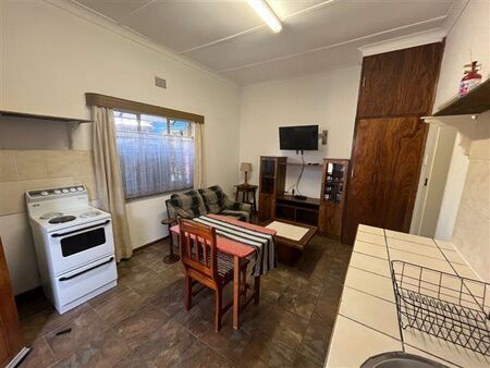 1 Bedroom Apartment in Hadison Park