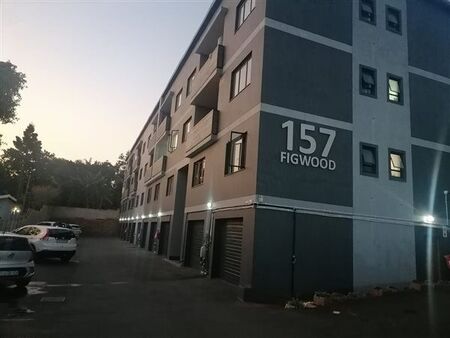 2 Bedroom Flat in Park Hill
