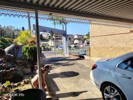 3 Bedroom House in Lotus Park