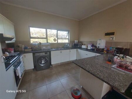 3 Bedroom Apartment in Palm Lakes Estate