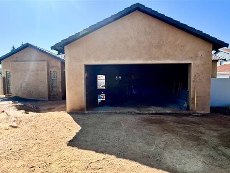 5 Bedroom House in Silverwoods Country Estate