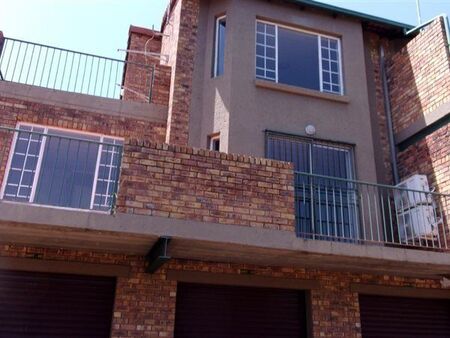 3 Bedroom Townhouse in Murrayfield