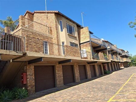 3 Bedroom Townhouse in Murrayfield