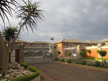 2 Bedroom Townhouse in Booysens