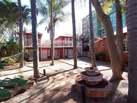 18 Bedroom House in Hatfield