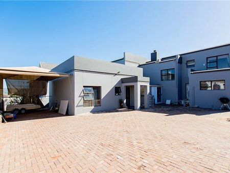 3 Bedroom House in Myburgh Park