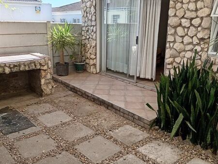 1 Bedroom Apartment in Saldanha