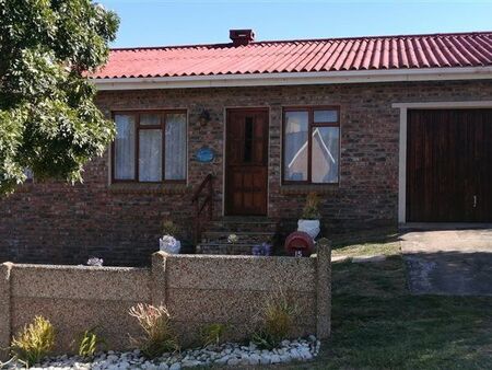 3 Bedroom House in Stilbaai Wes