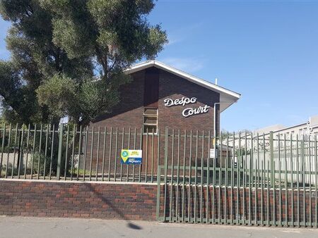 1 Bedroom Apartment in Oudtshoorn Central