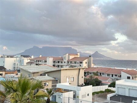 3 Bedroom Apartment in Bloubergrant