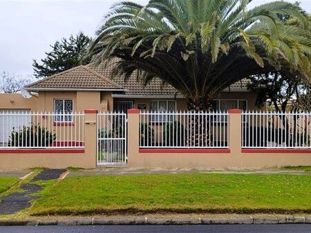 4 Bedroom House in Thornton