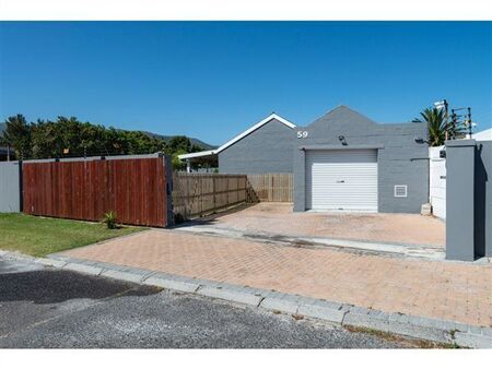 2 Bedroom House in Sunnydale