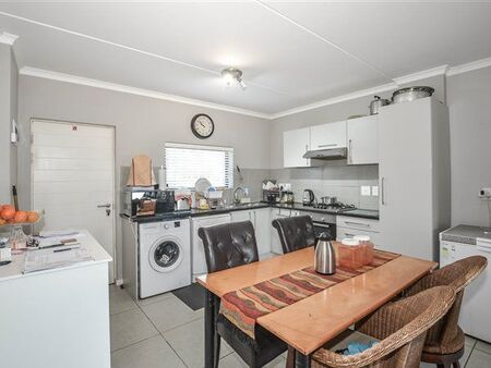 2 Bedroom Apartment in Burgundy Estate
