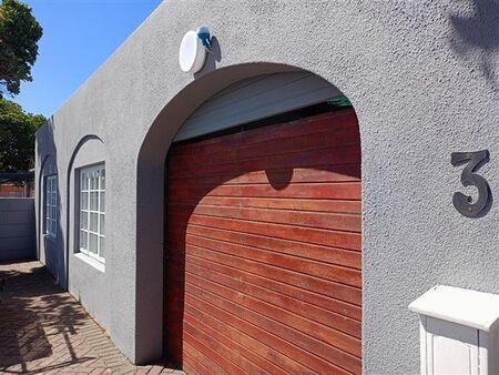 2 Bedroom Apartment in Grassy Park