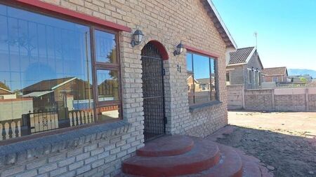 3 Bedroom house to rent in Parkdene, George