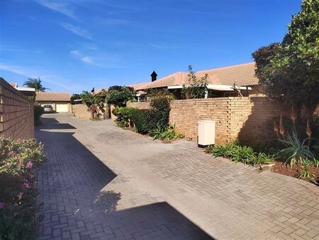 3 Bedroom Townhouse in Annlin