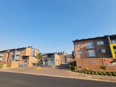 2 Bedroom Apartment in Montana Park