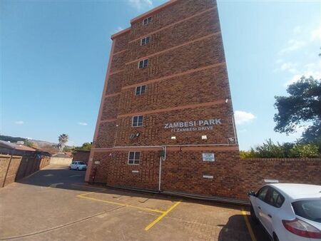 3 Bedroom Apartment in Sinoville