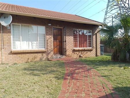 2 Bedroom Simplex in The Orchards