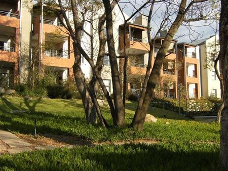 2 Bedroom Apartment in Bryanston
