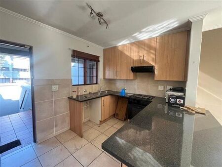 1 Bedroom Flat in Edenburg