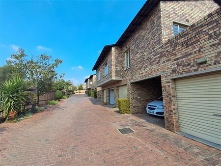 1 Bedroom Apartment in Edenburg