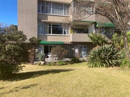 2 Bedroom Apartment in Fairway