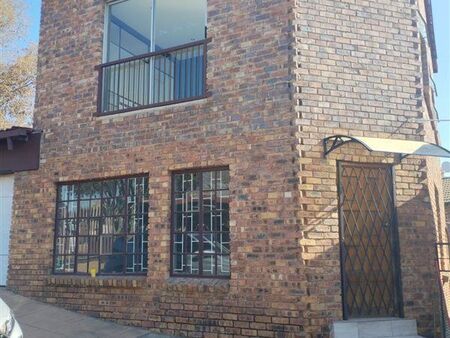 2 Bedroom Duplex in Elandspark