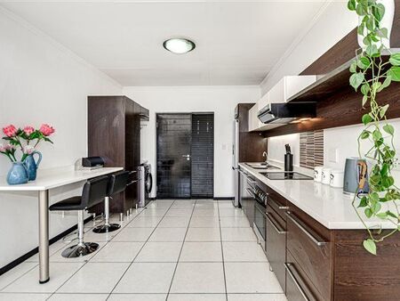 2 Bedroom Apartment in Douglasdale