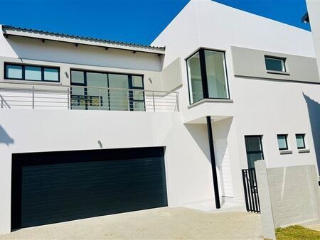 3 Bedroom House in Fourways