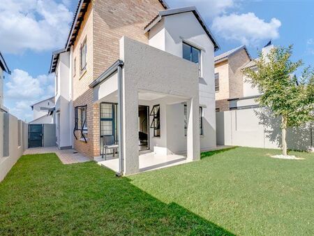 3 Bedroom Apartment in Broadacres