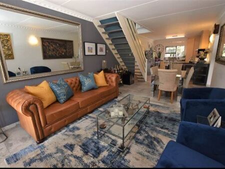 3 Bedroom Apartment in Paulshof
