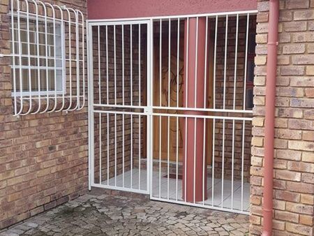 3 Bedroom House in Petersfield