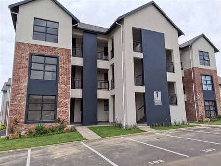 3 Bedroom Apartment in Waterfall