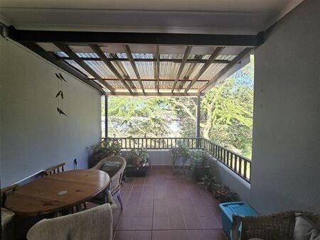 2 Bedroom Apartment in Sheffield Beach