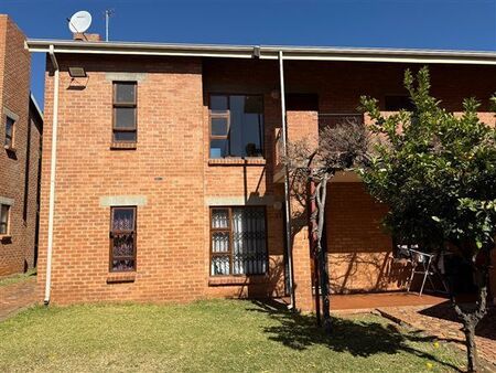 3 Bedroom Apartment in Amorosa