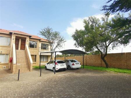 2 Bedroom Apartment in Grobler Park