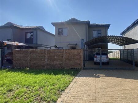 4 Bedroom House in Lotus Gardens