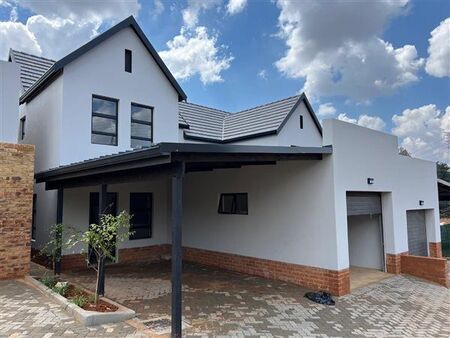 2 Bedroom Townhouse in Olympus