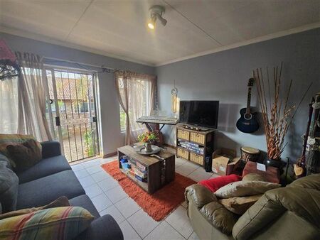 2 Bedroom Townhouse in Garsfontein