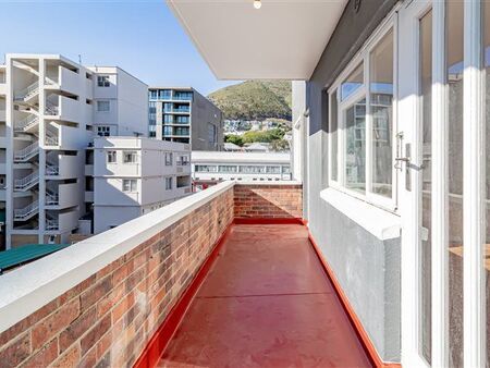 2 Bedroom Apartment in Sea Point