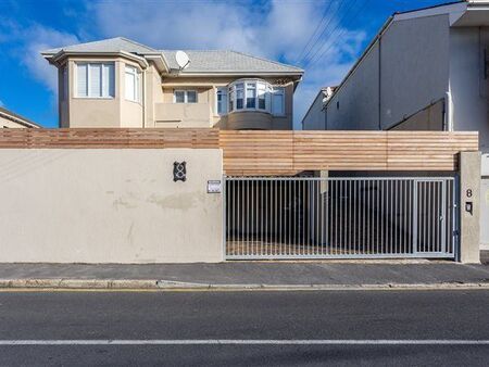 1 Bedroom Apartment in Fish Hoek