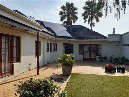 3 Bedroom House in Pinelands